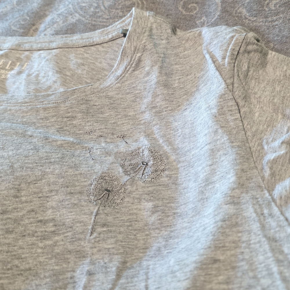 Elle Light Grey Short Sleeve Tee (Size S)